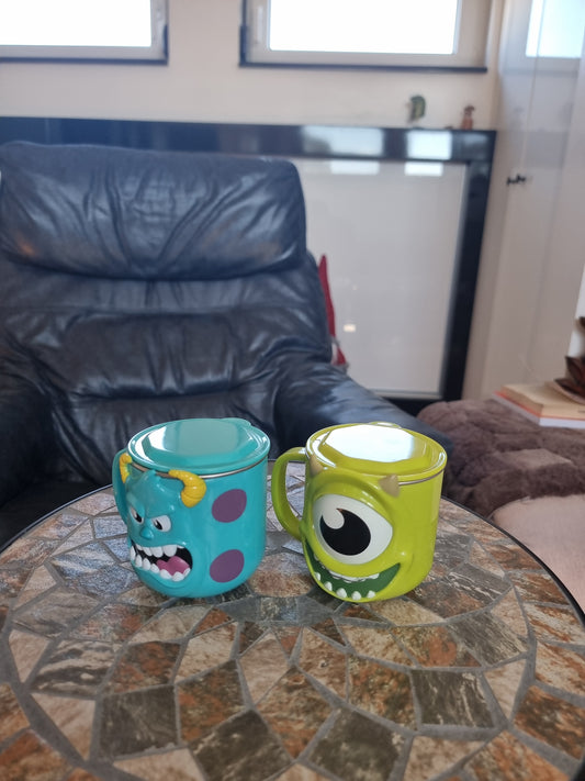 Set šolja Čudovišta Mike i Sully